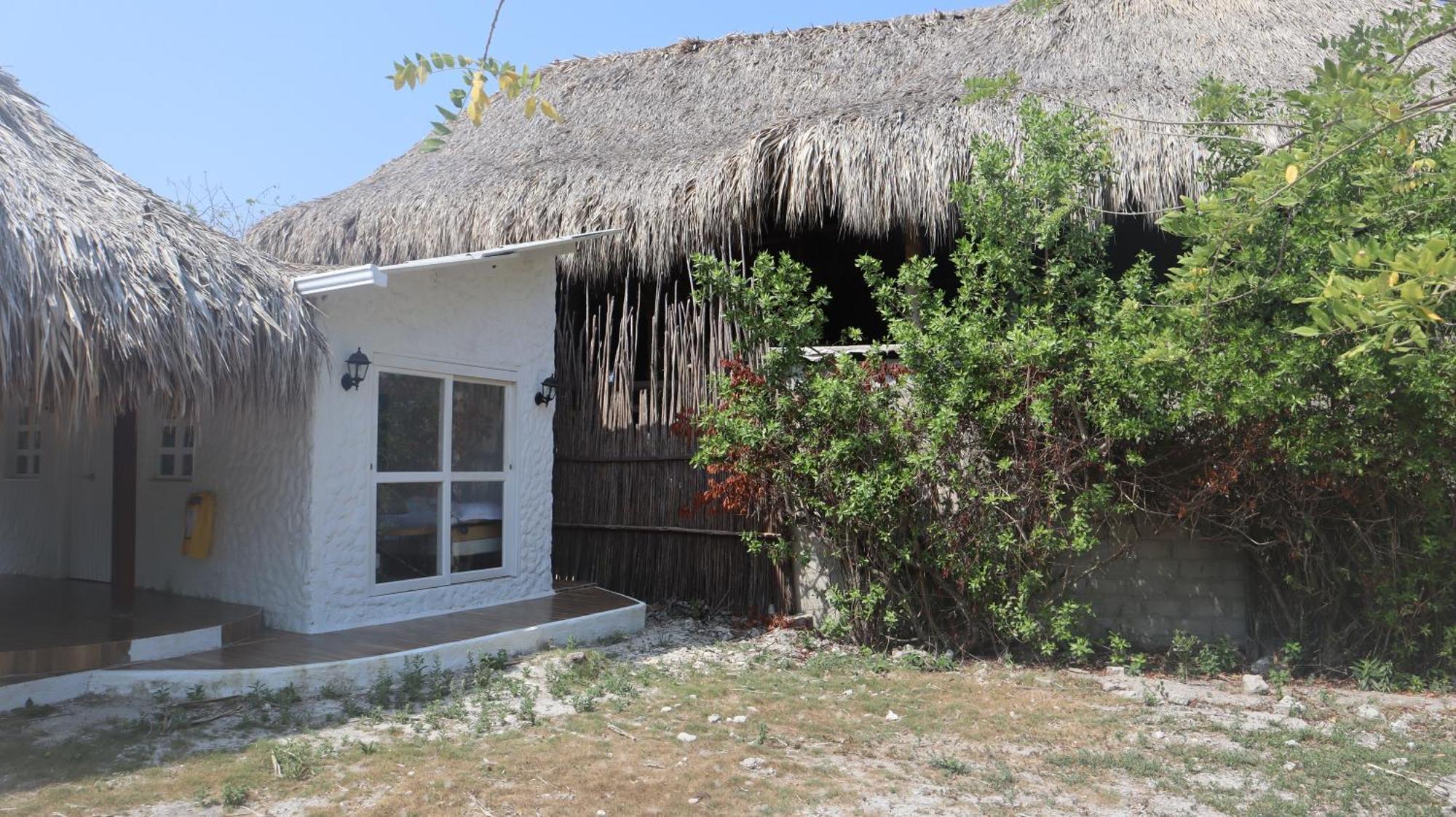 Marine Beach Club & Hotel By Tequendama Tierra Bomba Exterior photo